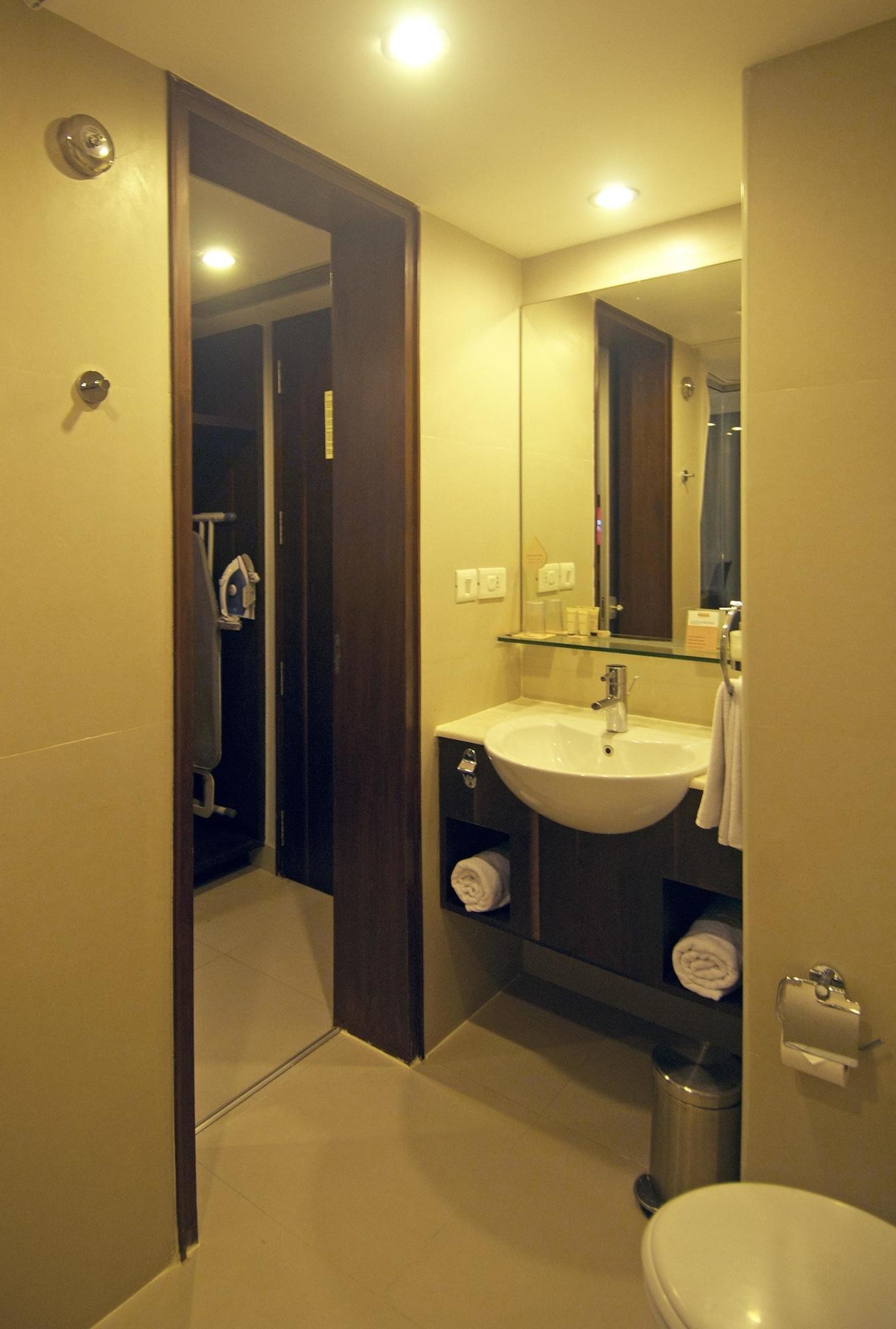 Keys Prima By Lemon Tree Hotels, Pimpri, Pune Exterior photo