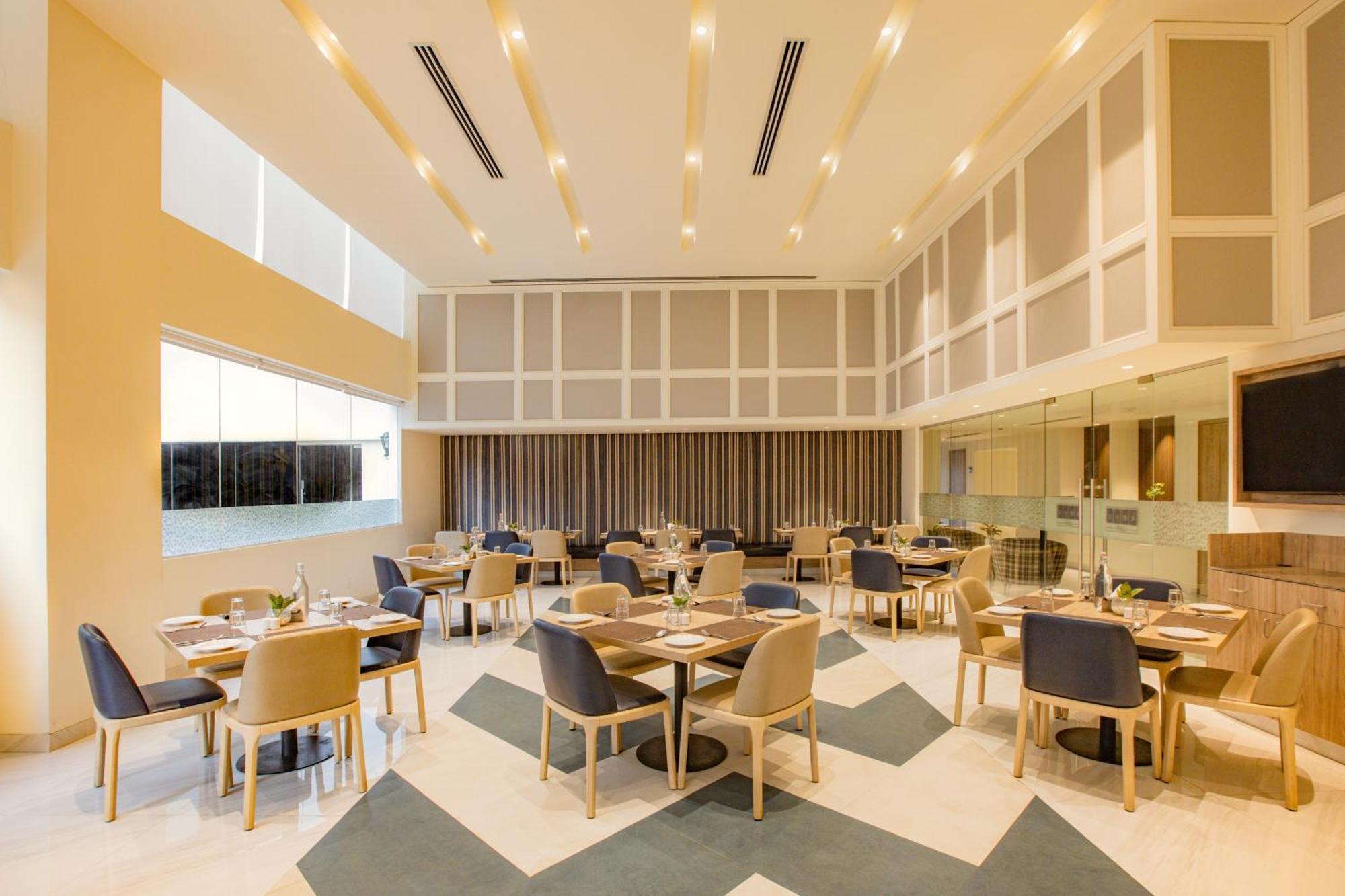 Keys Prima By Lemon Tree Hotels, Pimpri, Pune Exterior photo