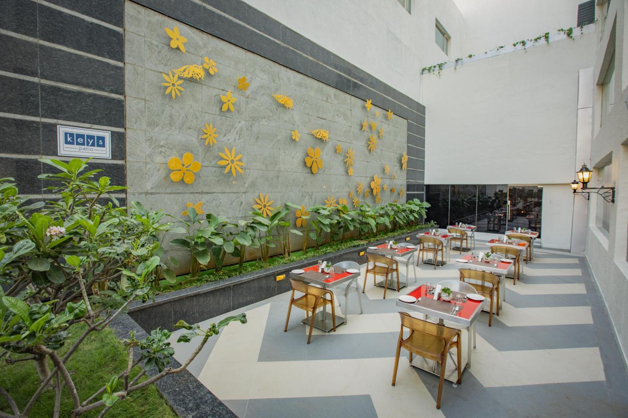 Keys Prima By Lemon Tree Hotels, Pimpri, Pune Exterior photo